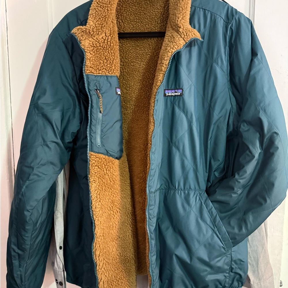 Patagonia Blue and Tan Puffer Jacket for Outdoor Comfort